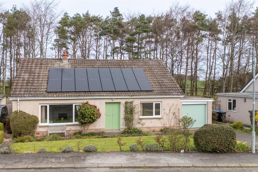 Main image of property: 42 Lennel Mount, Coldstream, TD12