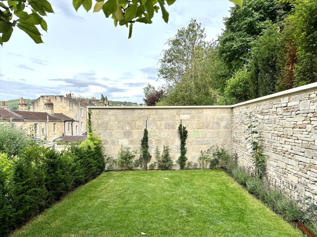 St. Marks Road, Bath, Somerset, BA2 photo 5