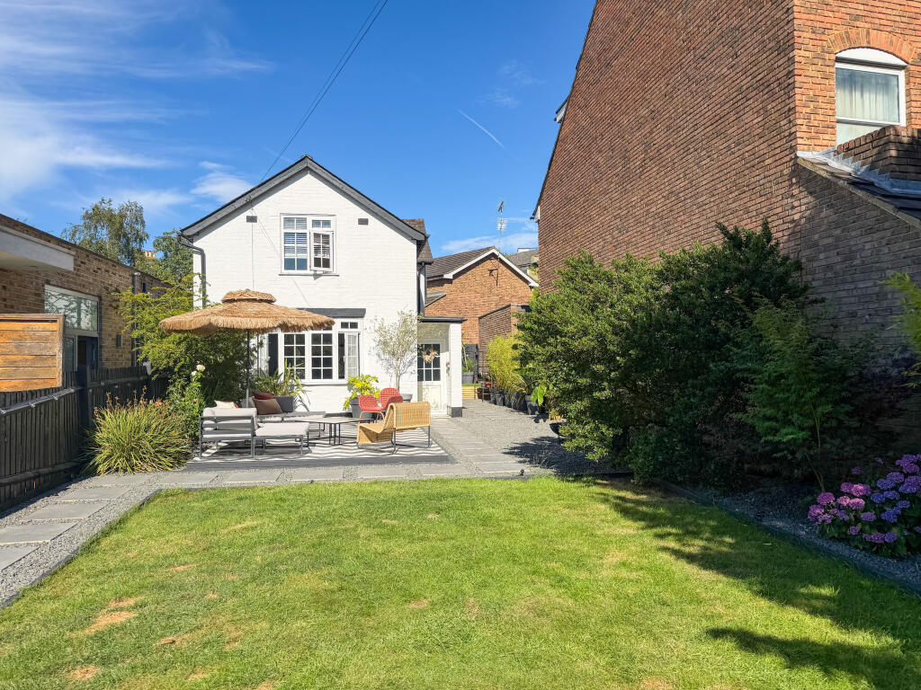 Main image of property: Queens Road, Kingston Upon Thames, KT2