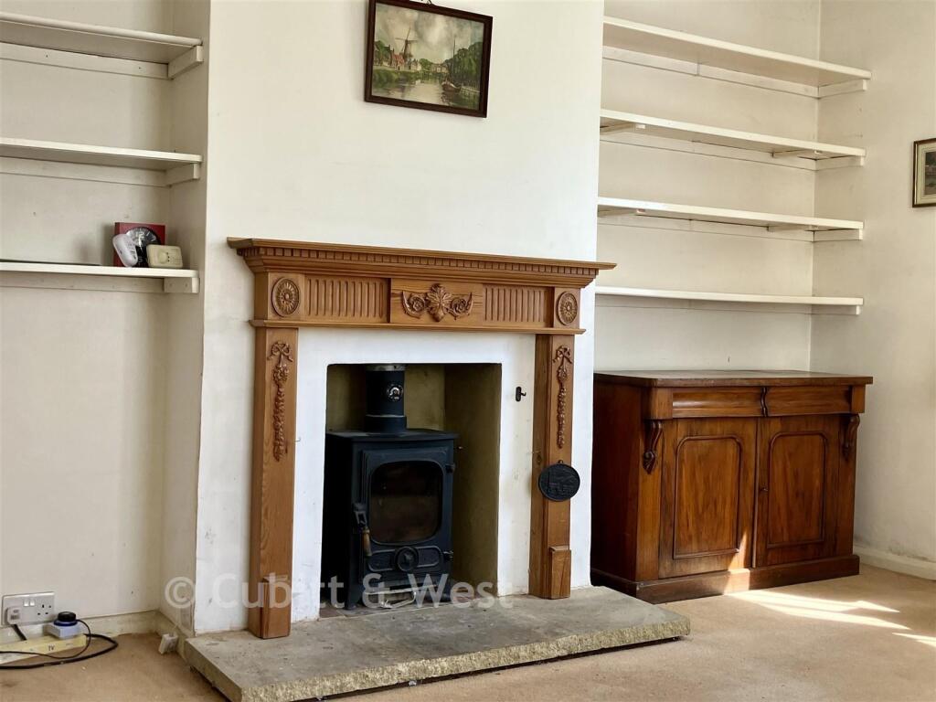 House in Horsham, Ashington - View 5
