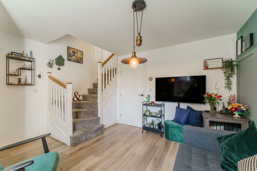 Orchard Drive, Barlby, YO8 5NG photo 3