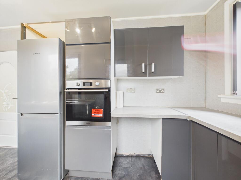 Apartment in Motherwell - More