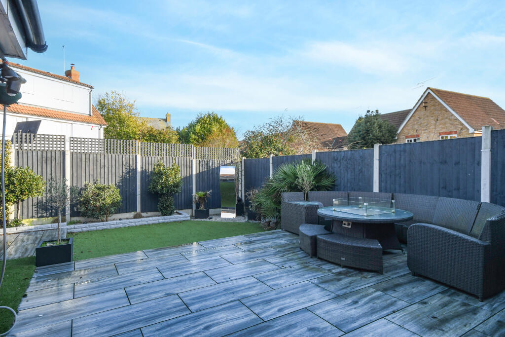 House in Chelmsford, Chelmer - View 4