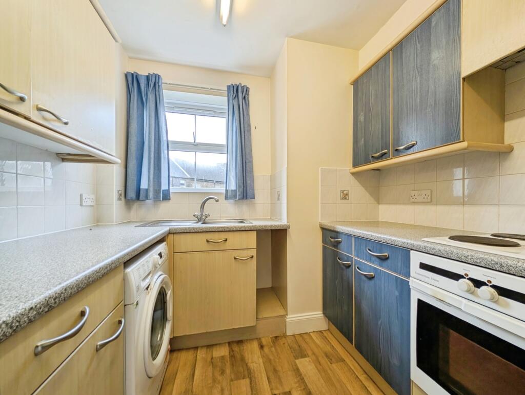 Apartment in Newcastle upon Tyne - View 4