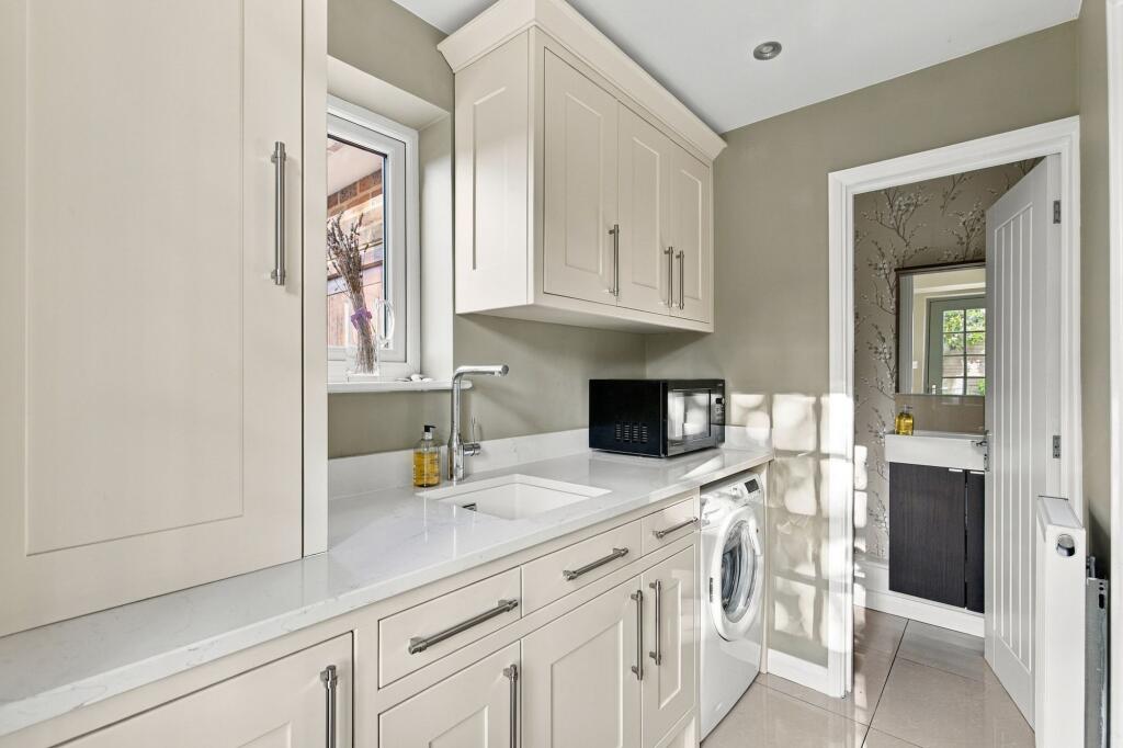 House in Tonbridge - More
