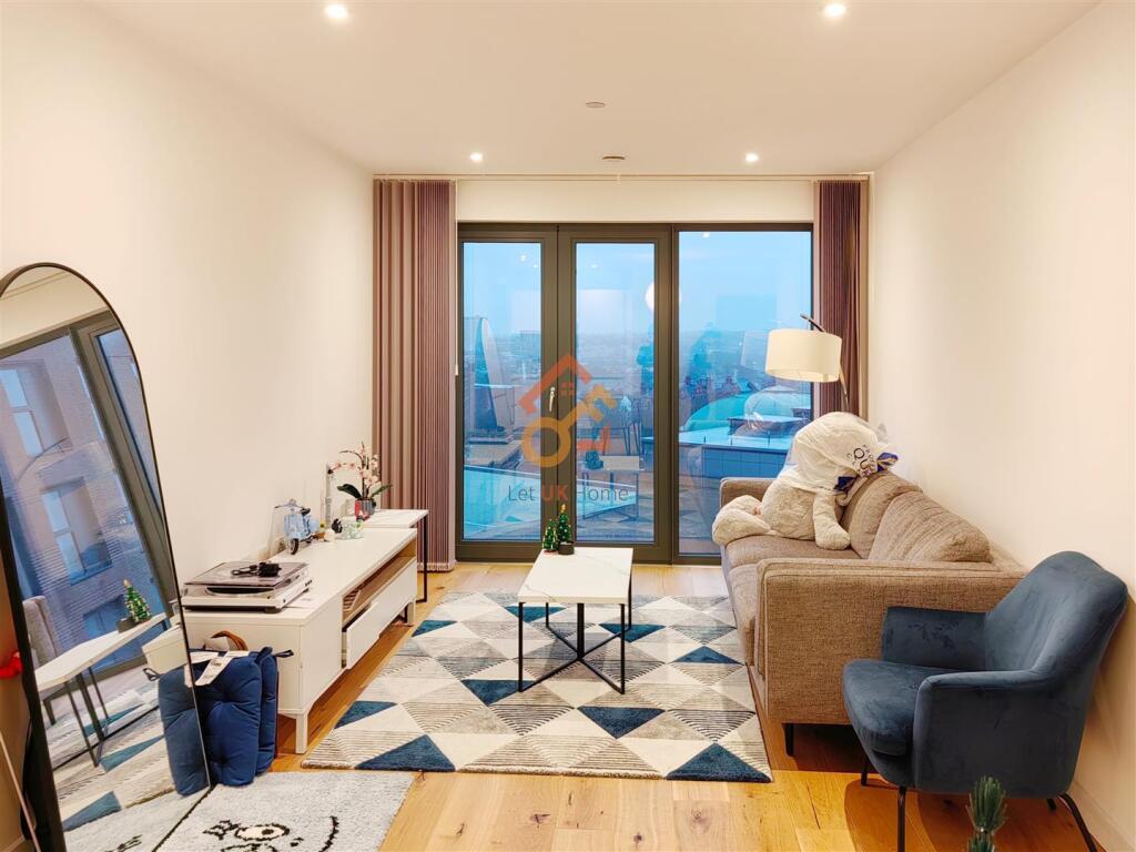 Apartment in Birmingham, West Midlands - View 3