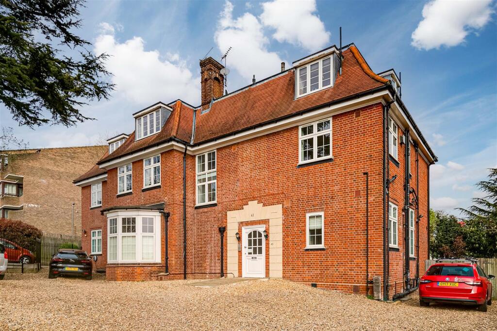 Main image of property: Augustus Road, London