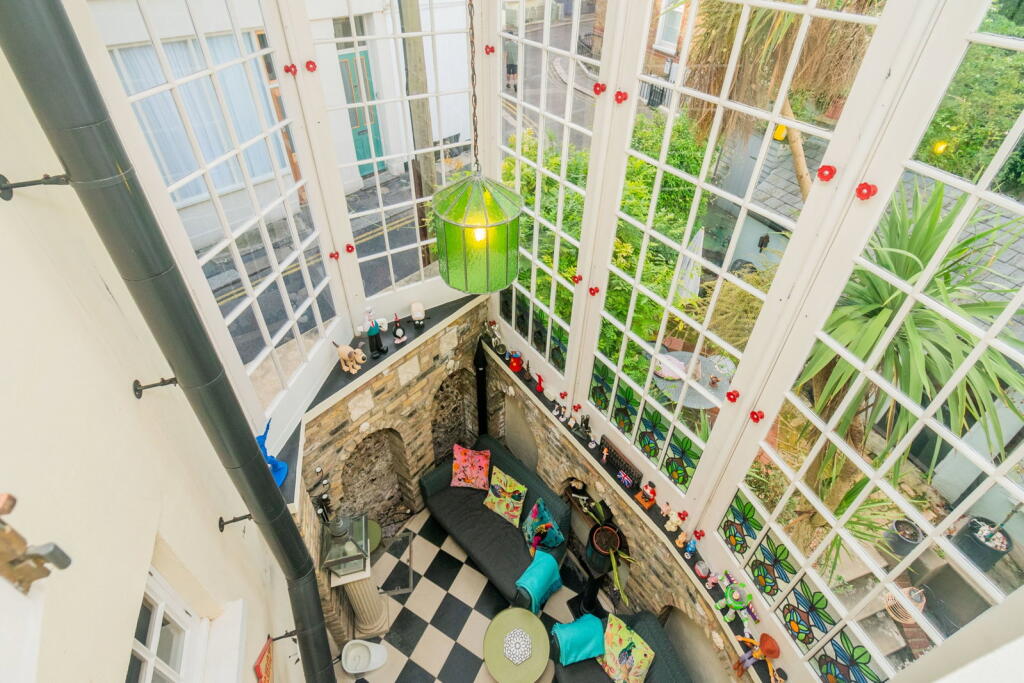 House in Broadstairs, Dumpton Gap - More
