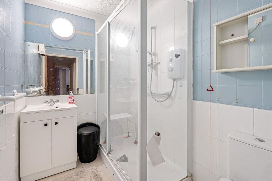 Additional image 7 of Homedell House, Harpenden, AL5