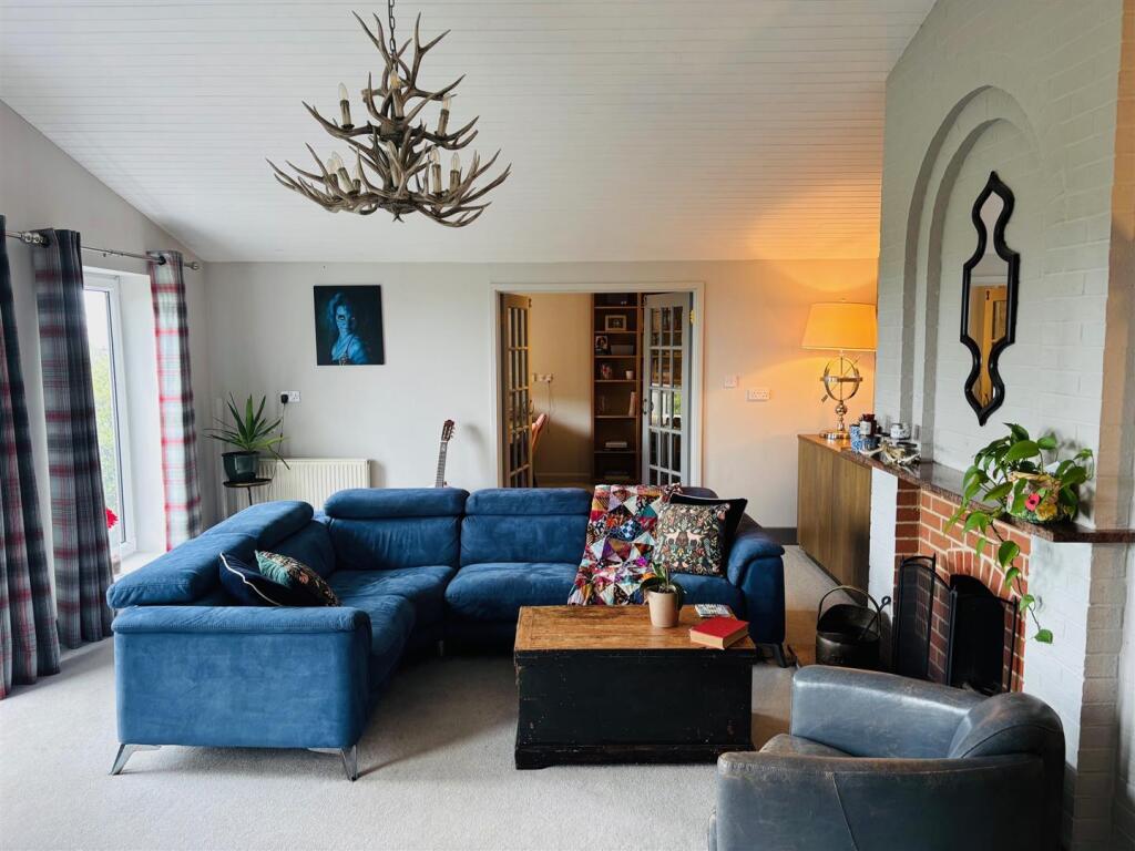 House in Salisbury - View 5
