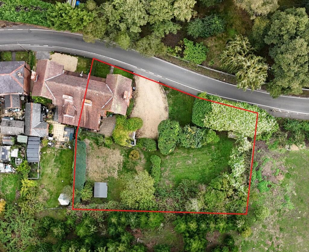 House in New Forest, Sopley - View 2