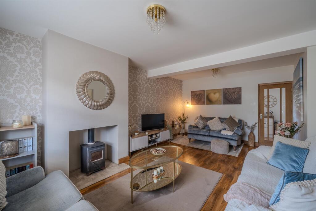 Parc Avenue, Pontnewydd, Cwmbran photo 3