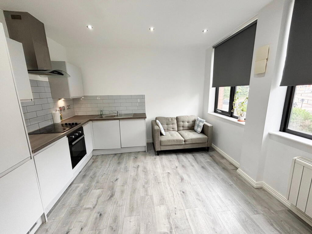 109 Knights House, Sutton Coldfield B72 1QB