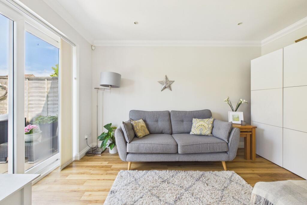 Creed Road, Oundle, Northamptonshire, PE8 photo 4