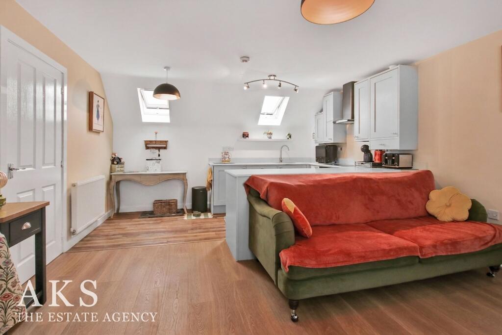 Apartment in Derby - View 5