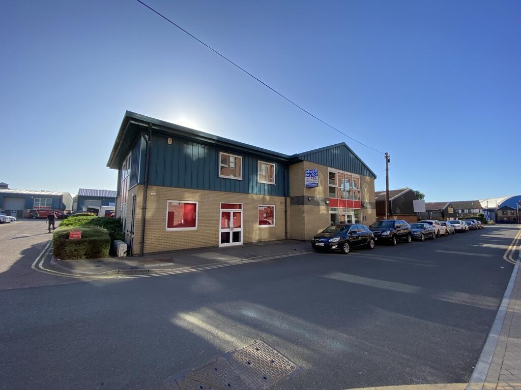 Main image of property: Unit 11 & 12b Kingsdale Business Centre, Regina Road, Chelmsford, Essex, CM1 1PE
