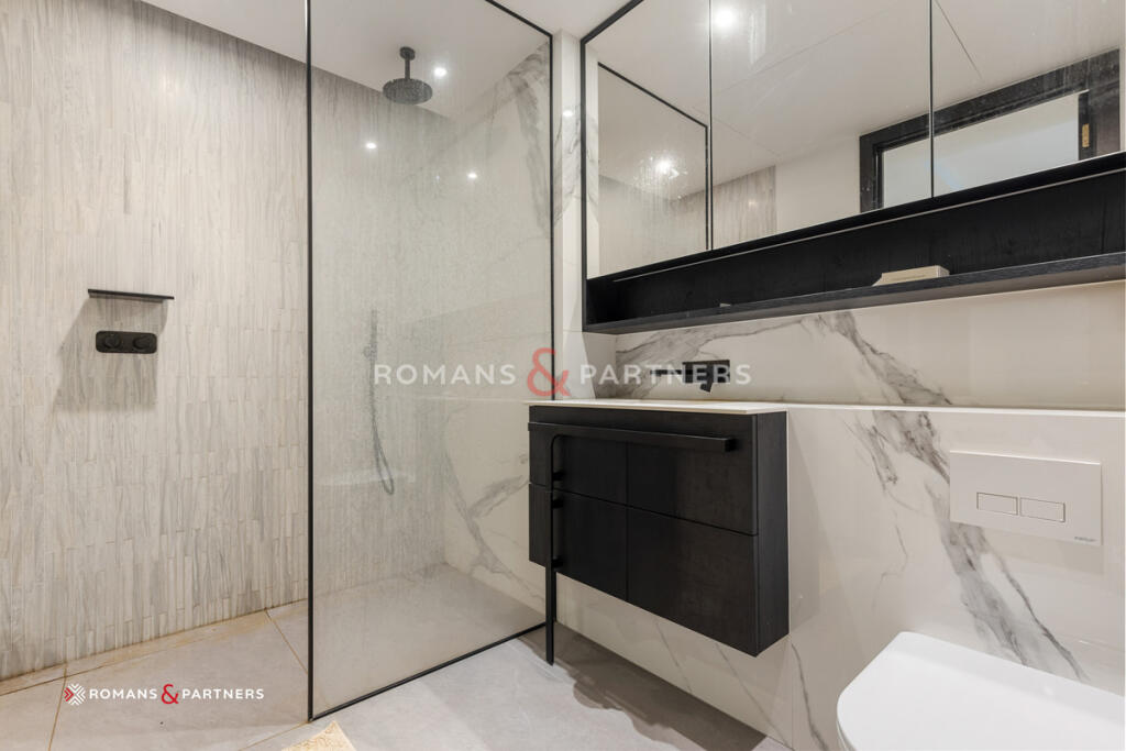 Apartment in London - More