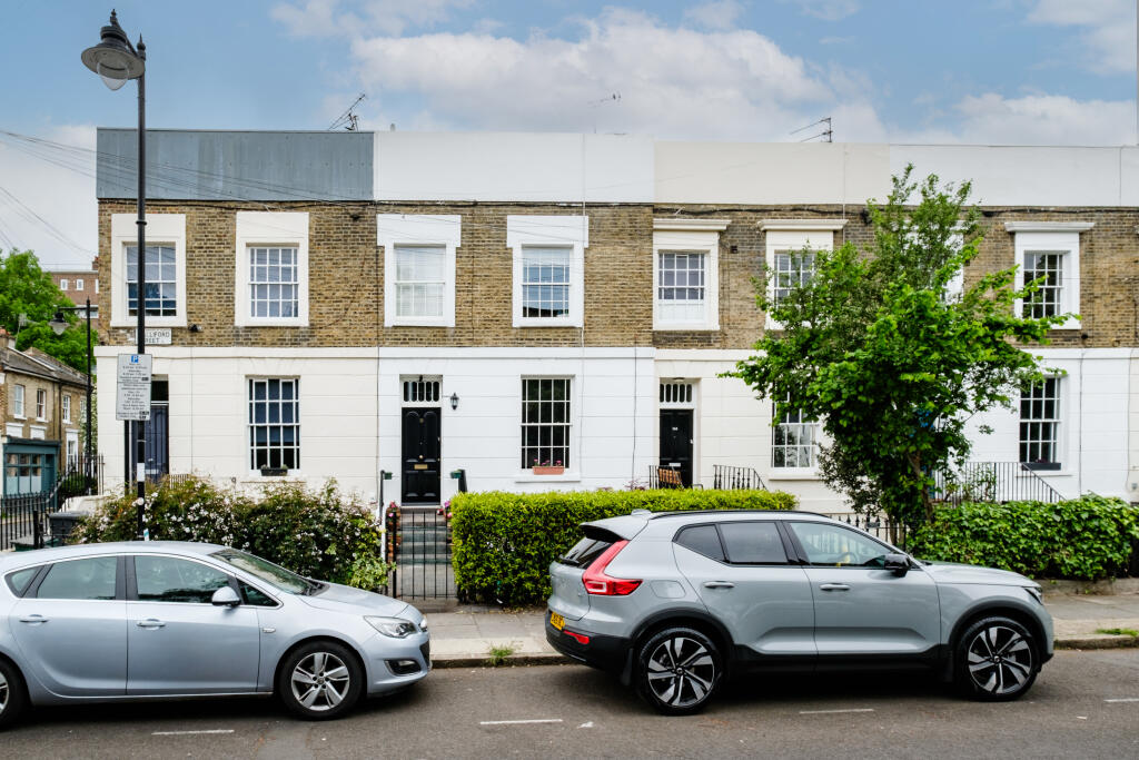 Main image of property: Halliford Street, London, N1