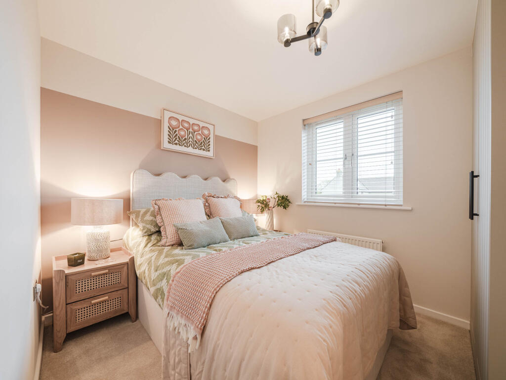 House in Salisbury, Wiltshire - More