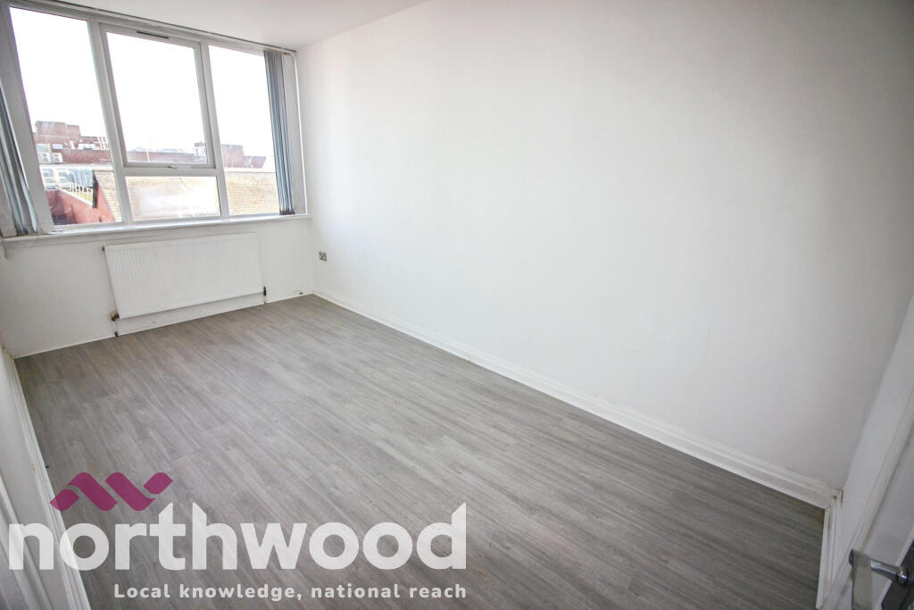 Apartment in Preston - More