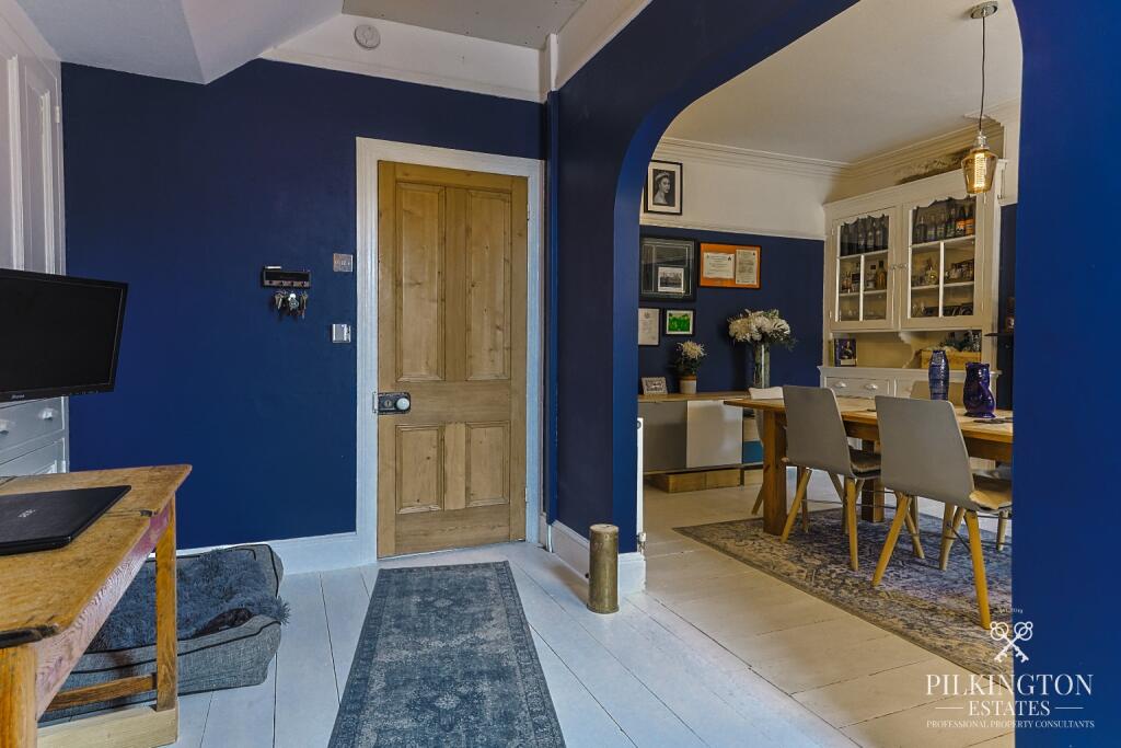 House in Plymouth - View 4