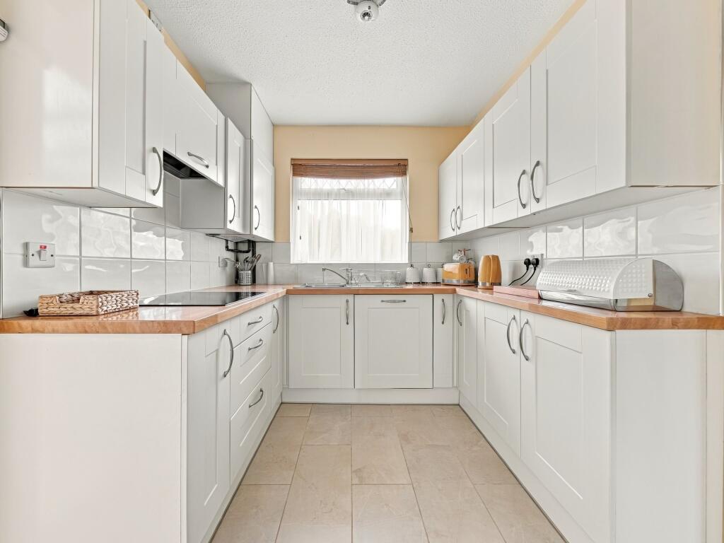 House in Thanet, Kingsgate, Broadstairs and St Peters - More