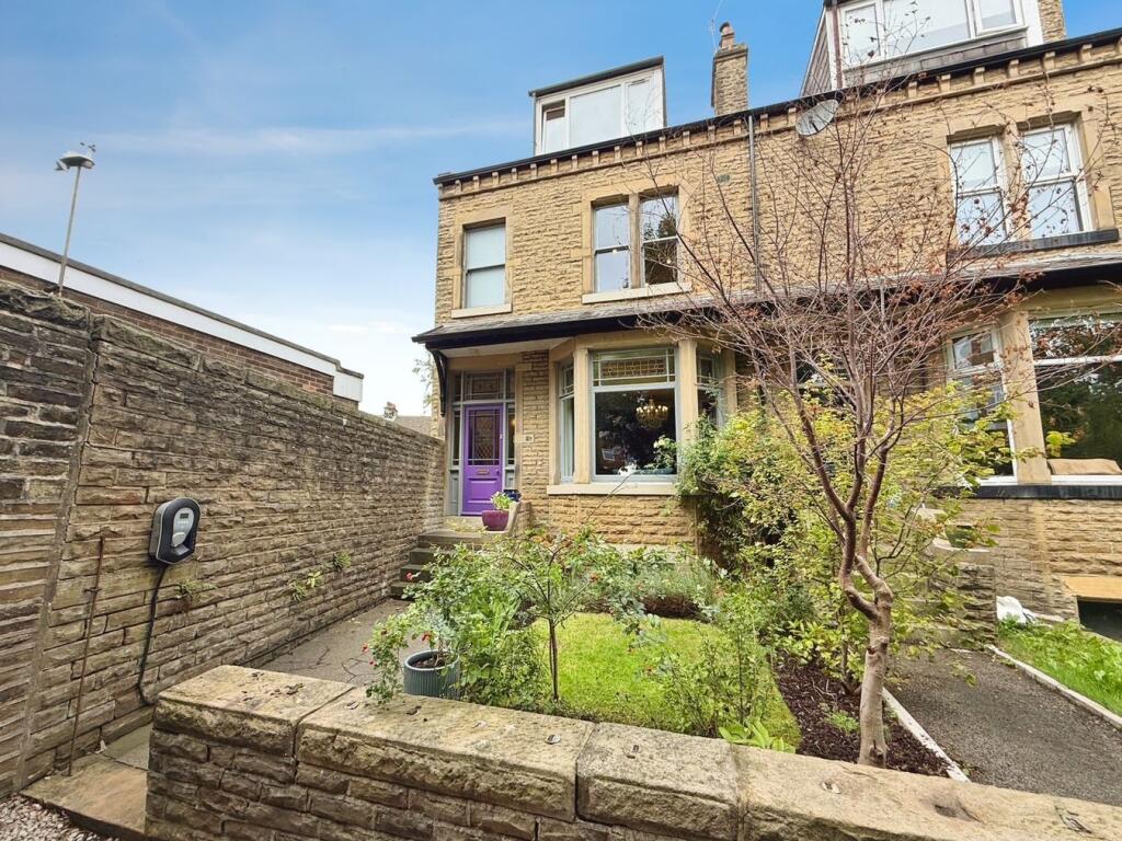 Main image of property: Park Grove, Shipley, BD18