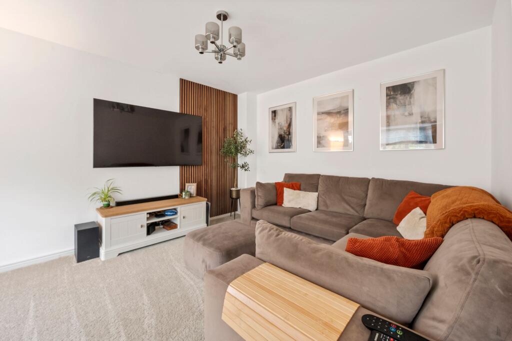 House in St Helens, Abbotsfield, Sutton Leach - View 2
