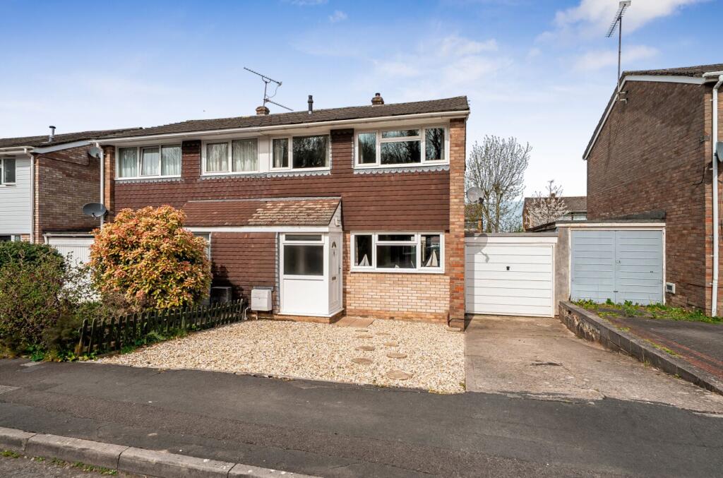 Eskdale, Thornbury, BS35 - View 2