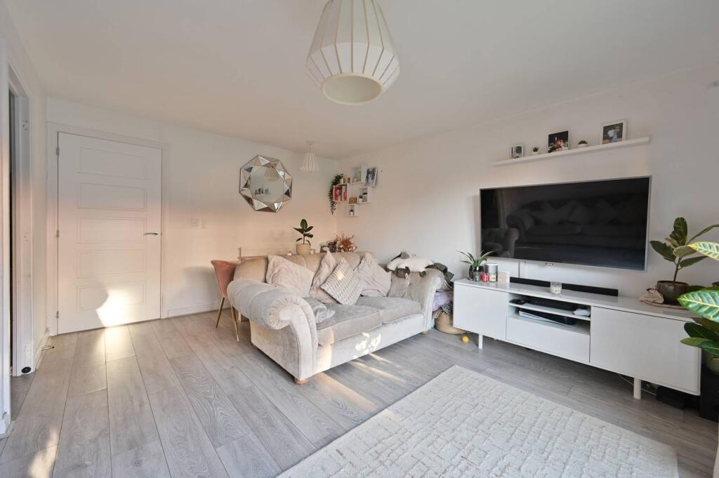 Main image of property: Woodwhite Way, Hemel Hempstead, HP2