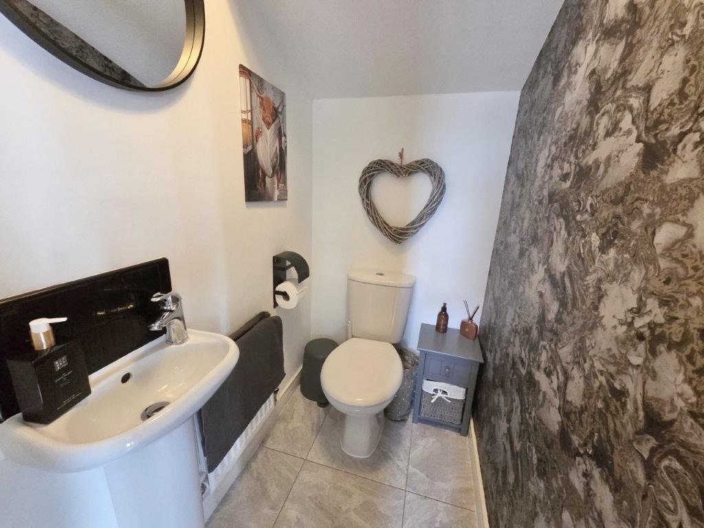 House in Mansfield, Warsop - View 3
