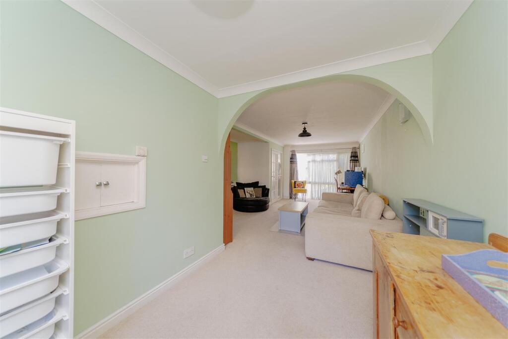 House in Birmingham, West Midlands - More