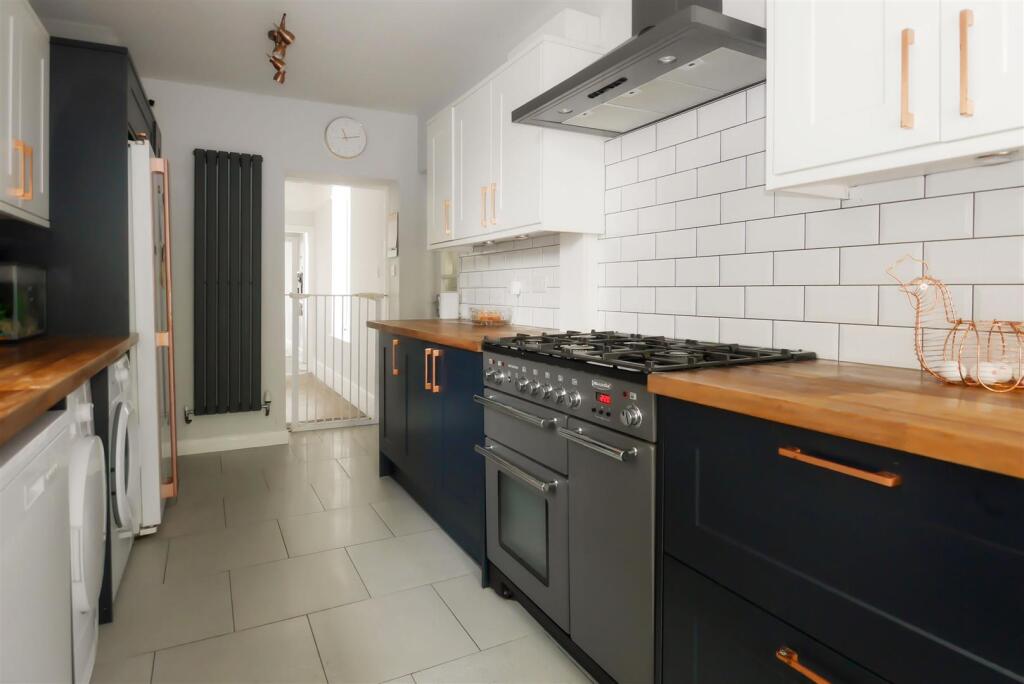 House in Brighton - View 5