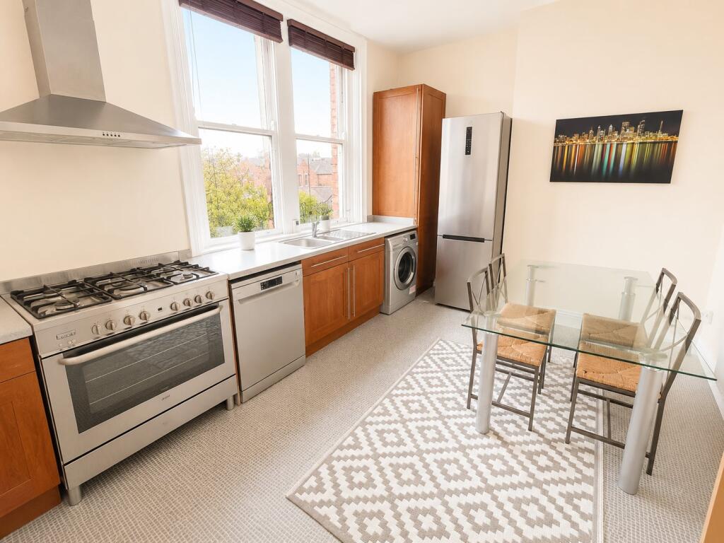 Apartment in Newcastle upon Tyne, Jesmond - View 4