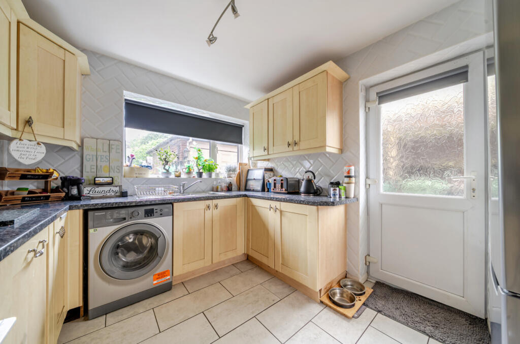 House in Chislehurst, Belmont - View 4