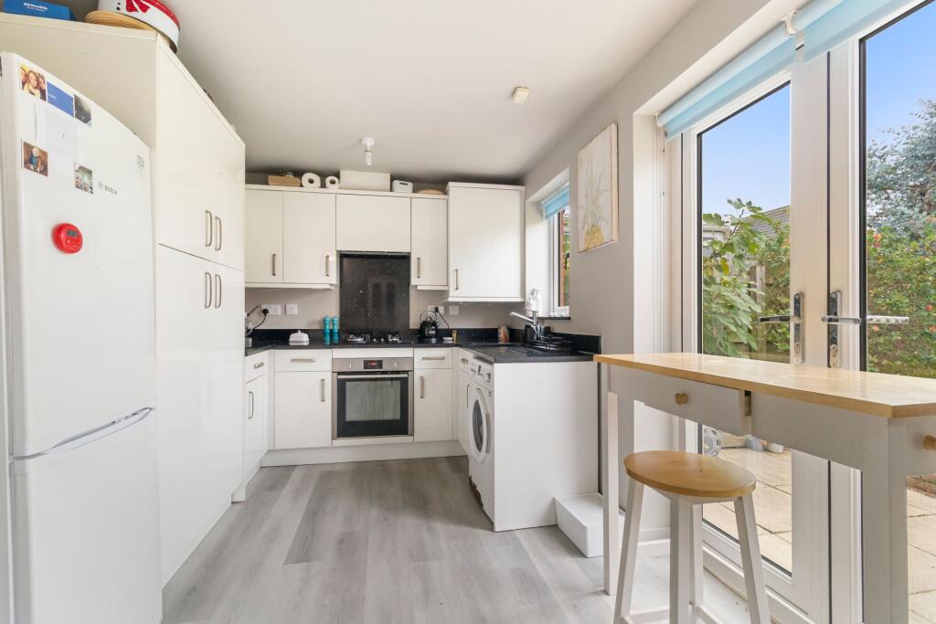52, Deane Drive, Whittington, WR5 photo 3
