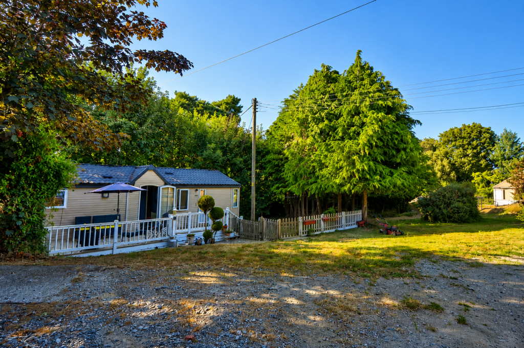 House in Dover, Sutton - View 5