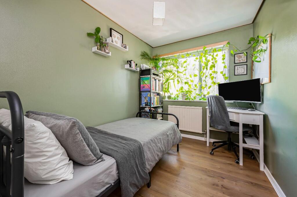 Apartment in London, Whitton - View 5