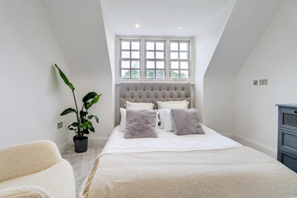 Additional image 9 of Boyes Crescent, London Colney, AL2