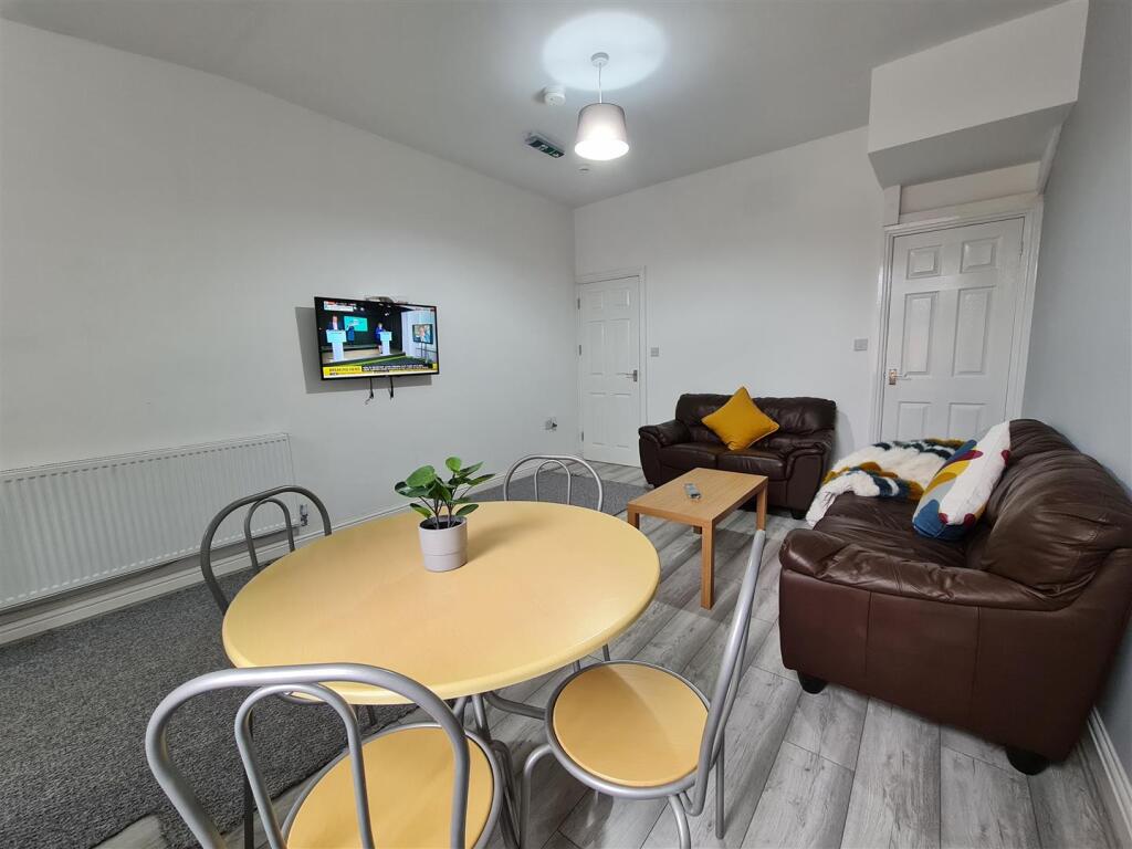 House in Birmingham - View 2