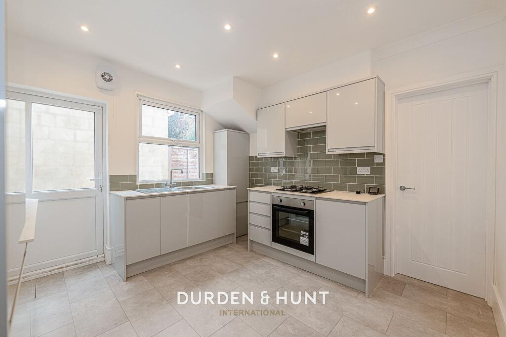 Apartment in London - View 5