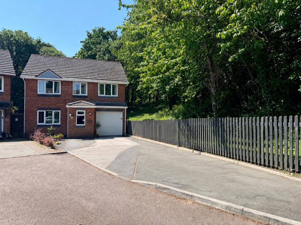 Main image of property: Badgers Close, Kingsteignton