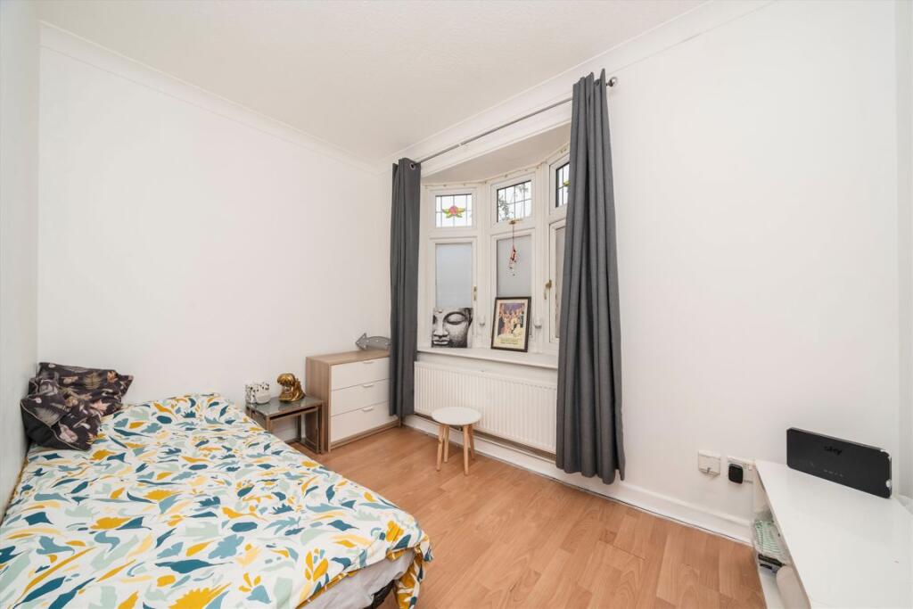 House in London - View 5
