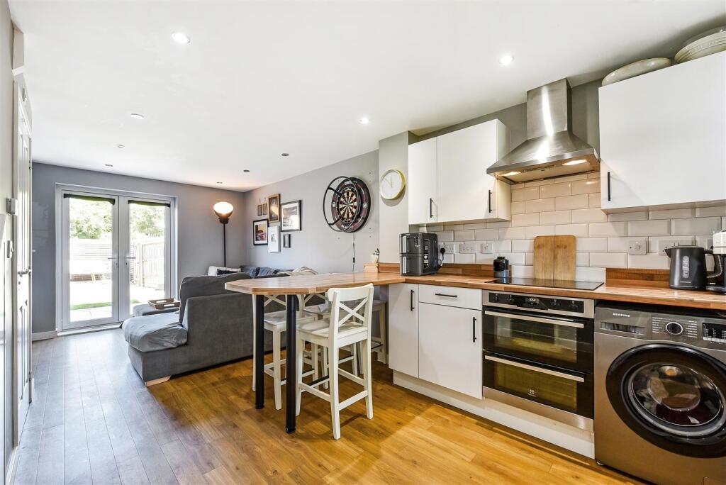 Halter Way, Andover - View 5