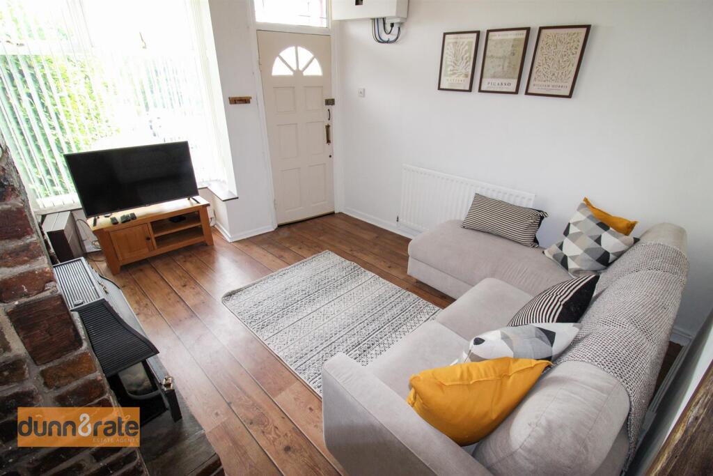 House in Stoke-on-Trent - View 3