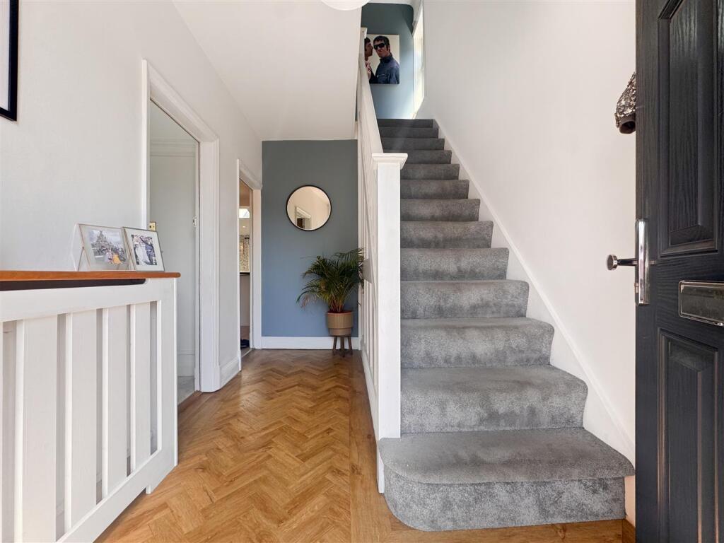 House in Blaby, Narborough - View 2