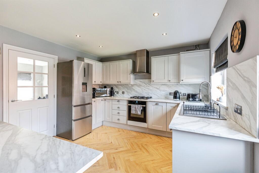 House in Rushden, North Northamptonshire - More