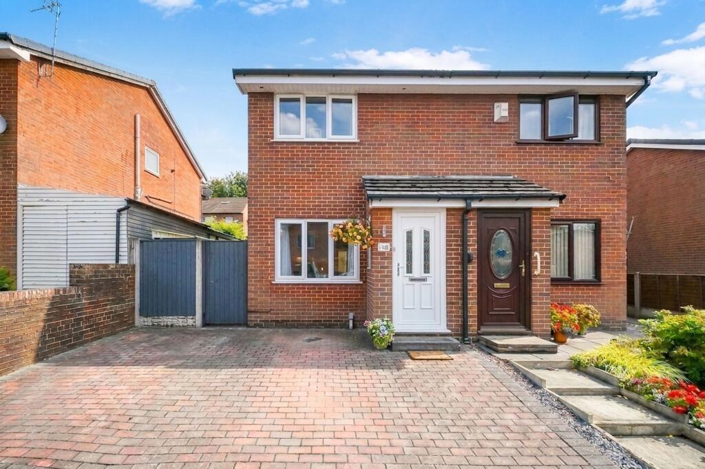 Main image of property: Rosecroft Close, Ormskirk, L39