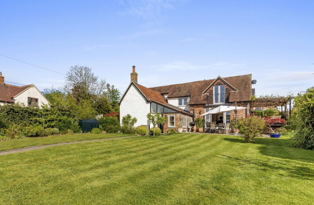 Main image of property: Ickford Road, Shabbington, HP18