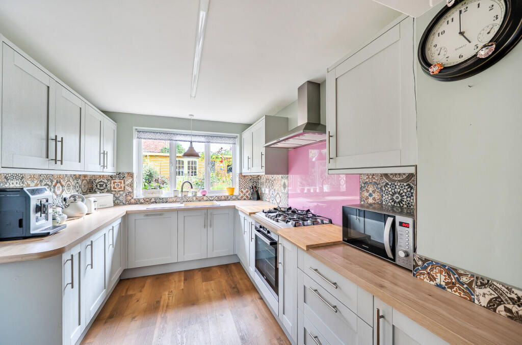 House in Swindon - View 5